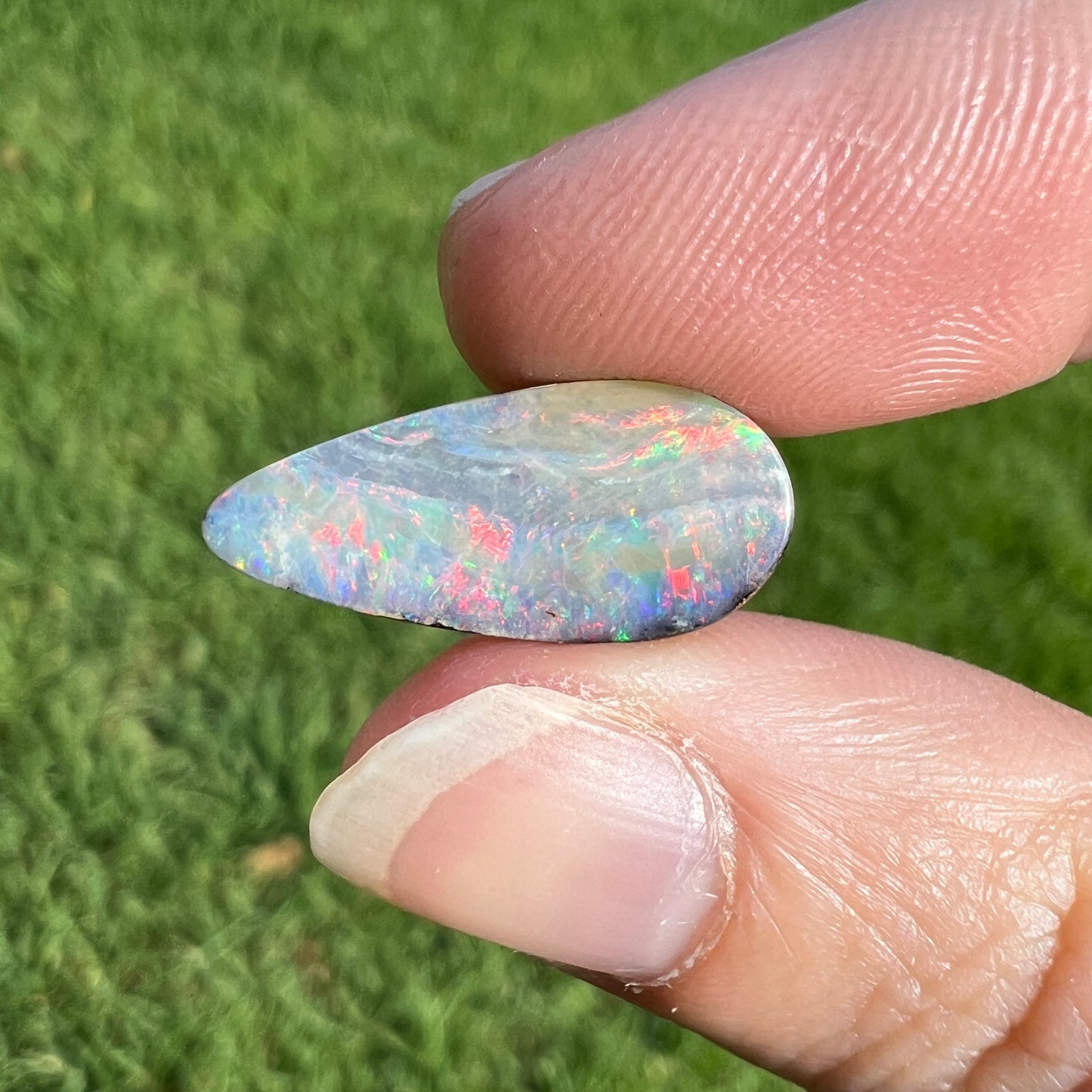 4.32 Ct rainbow boulder opal