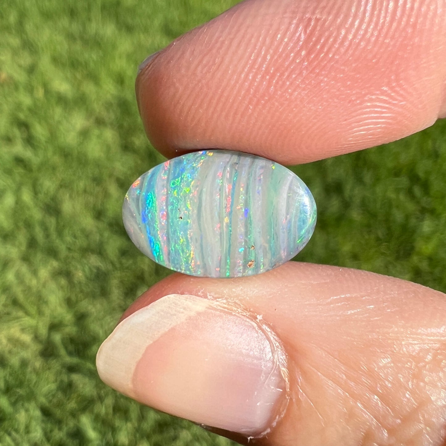 4.08 Ct oval boulder opal