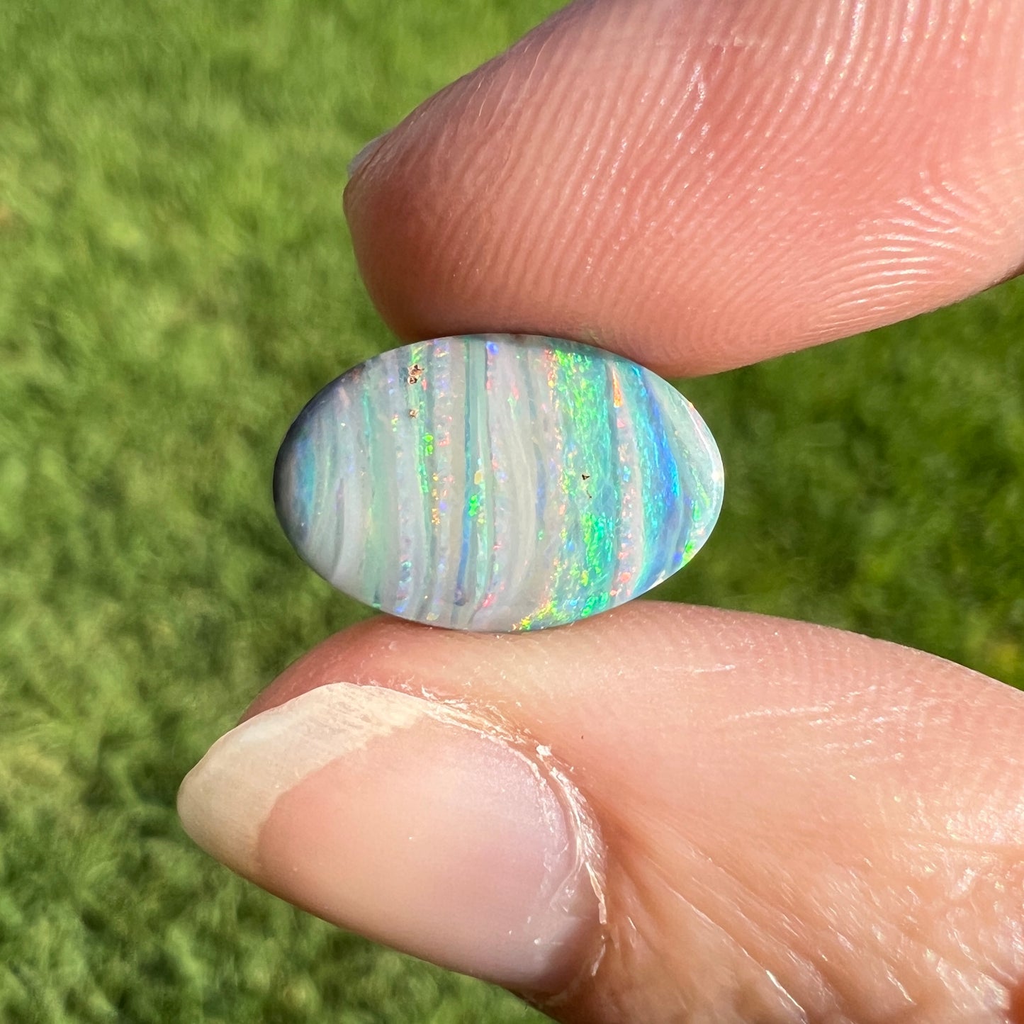 4.08 Ct oval boulder opal