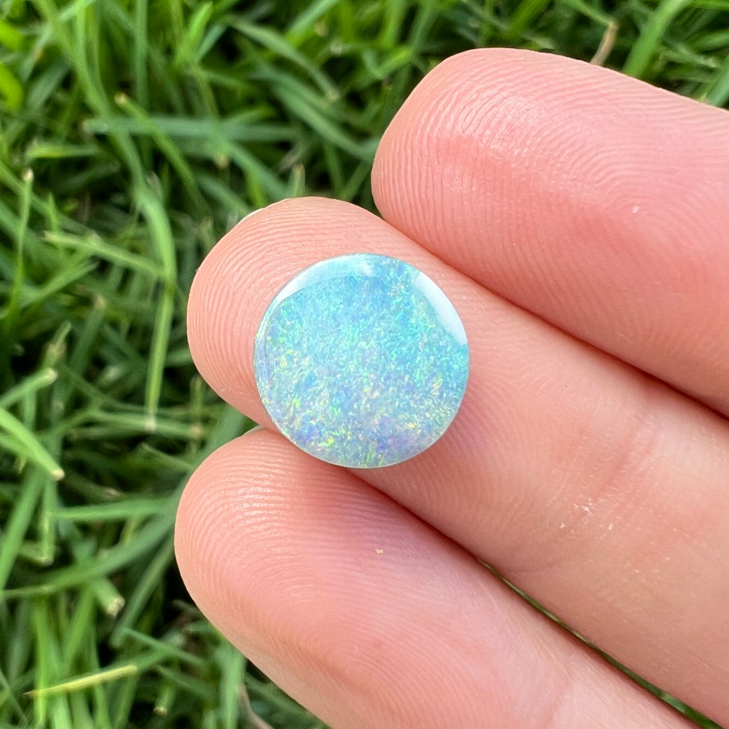 3.38 Ct circle boulder opal