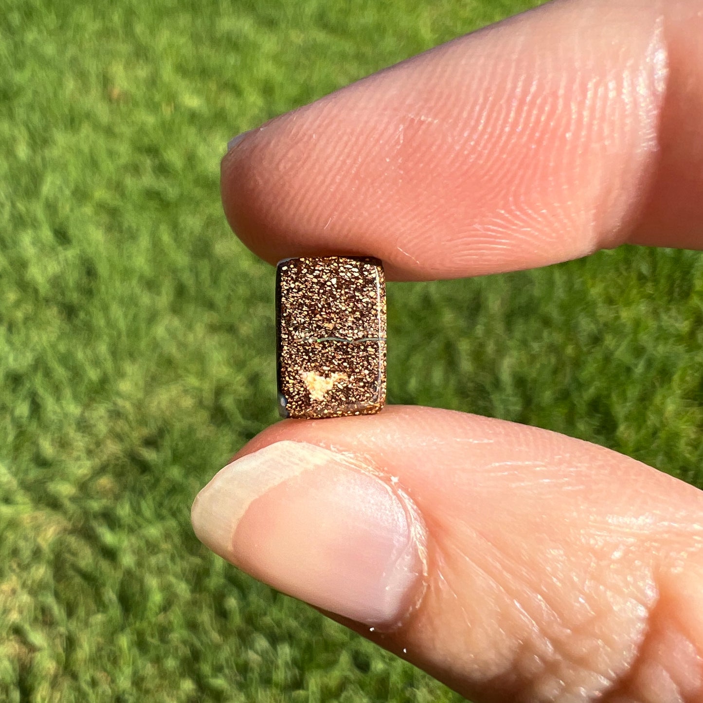 1.69 Ct small stripy boulder opal