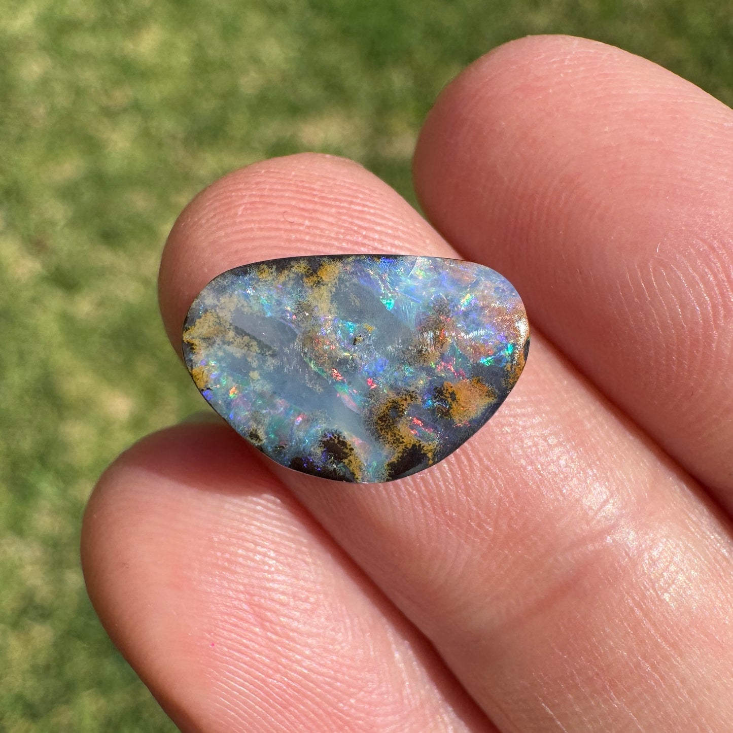 4.30 Ct small boulder opal