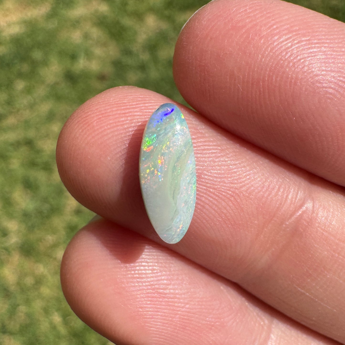 1.42 Ct small boulder opal