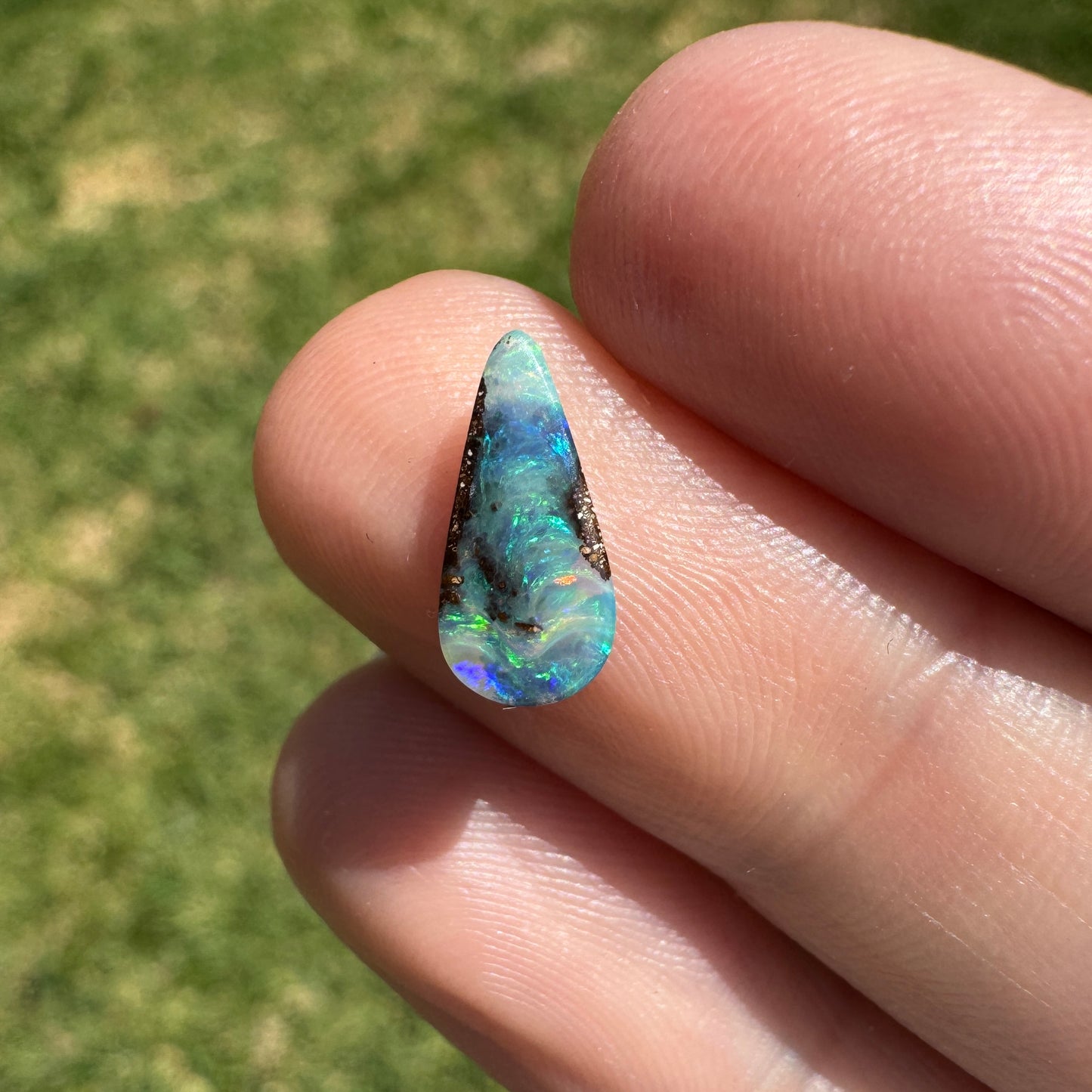 1.01 Ct extra small boulder opal