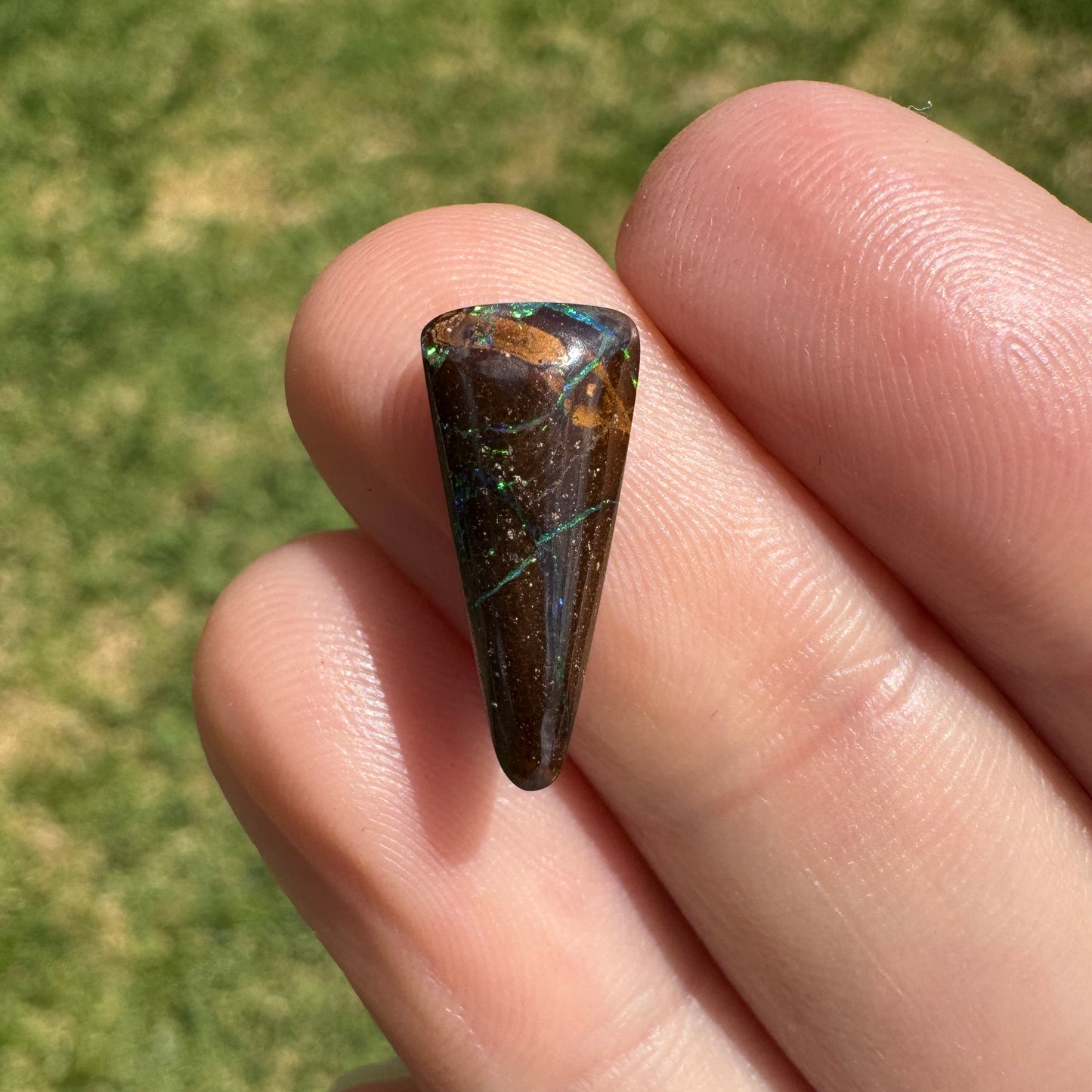 3.15 Ct small boulder opal