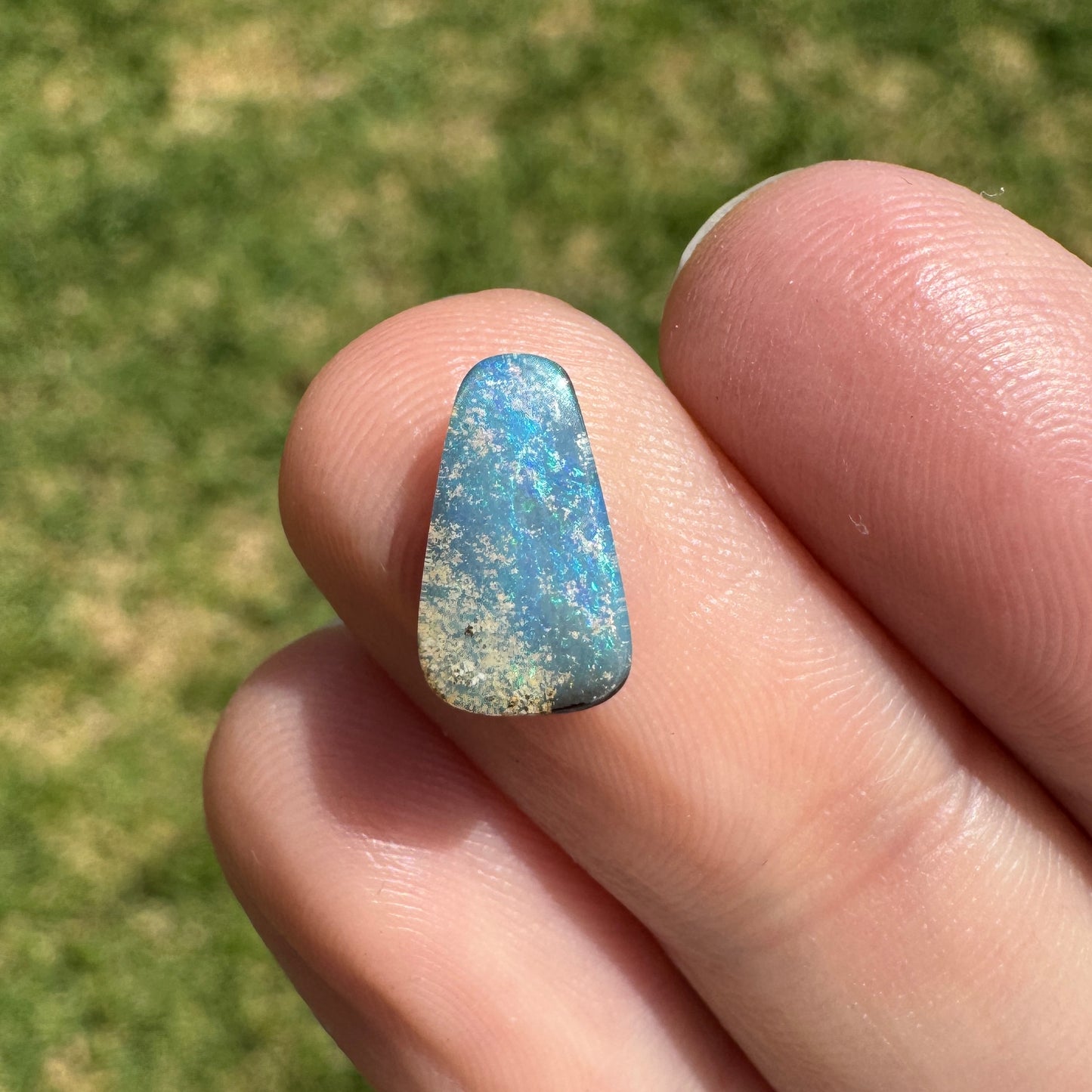 1.68 Ct small boulder opal
