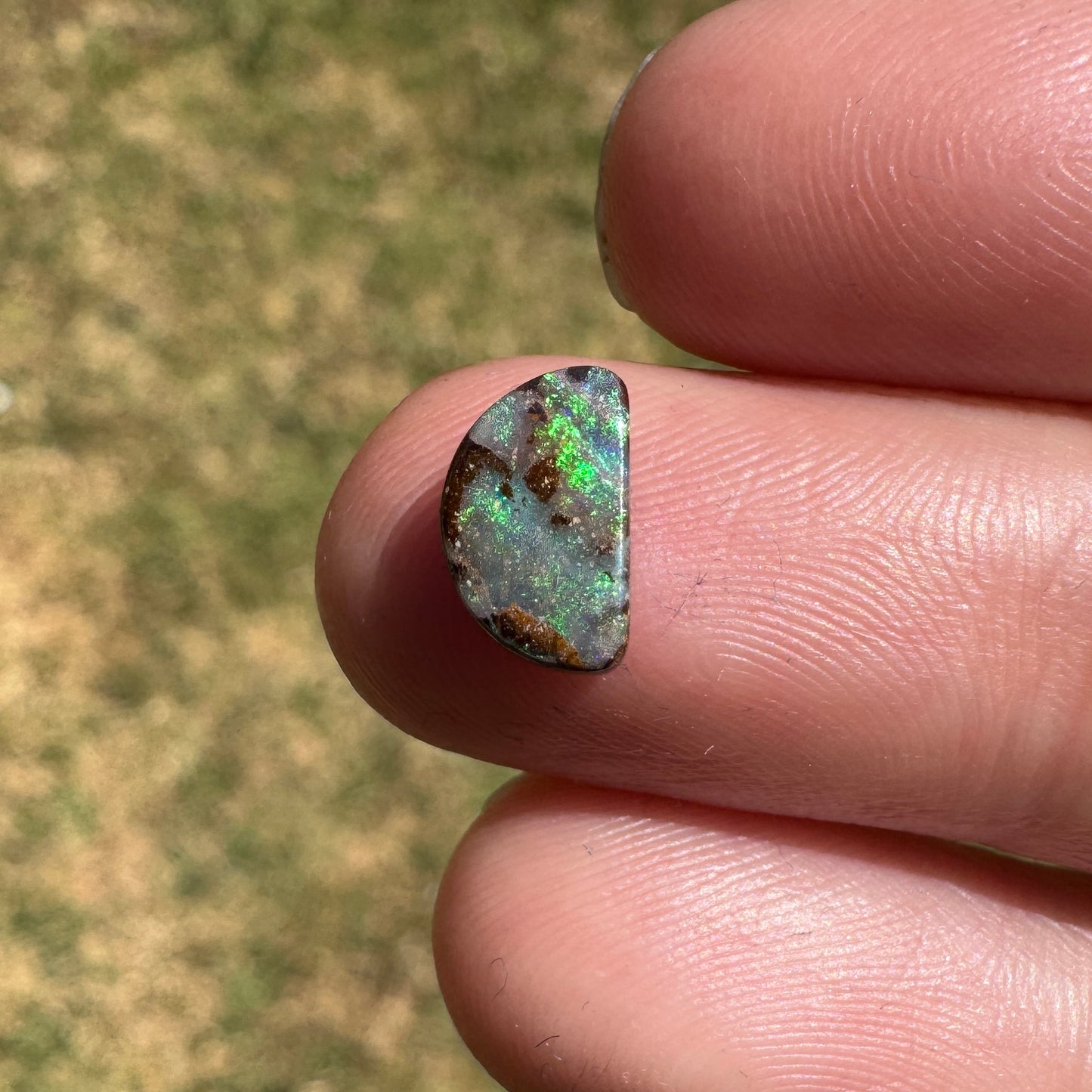 1.13 Ct small boulder opal