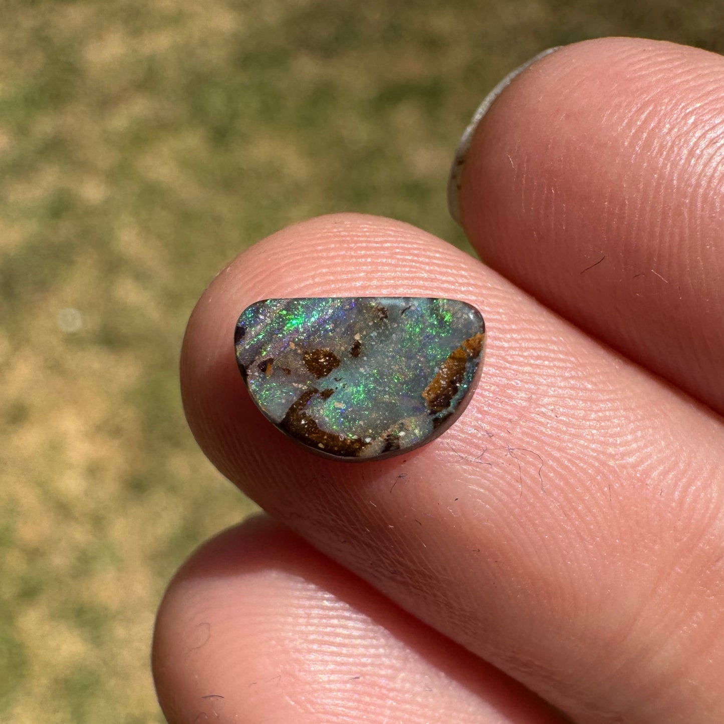 1.13 Ct small boulder opal