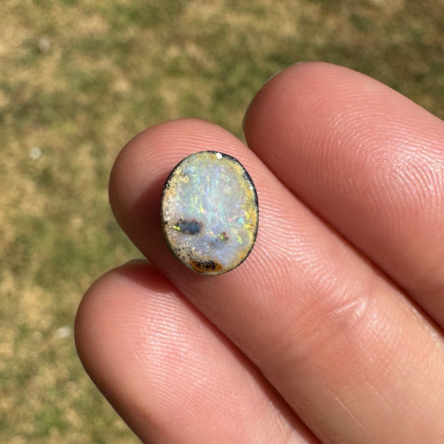 2.35 Ct small boulder opal