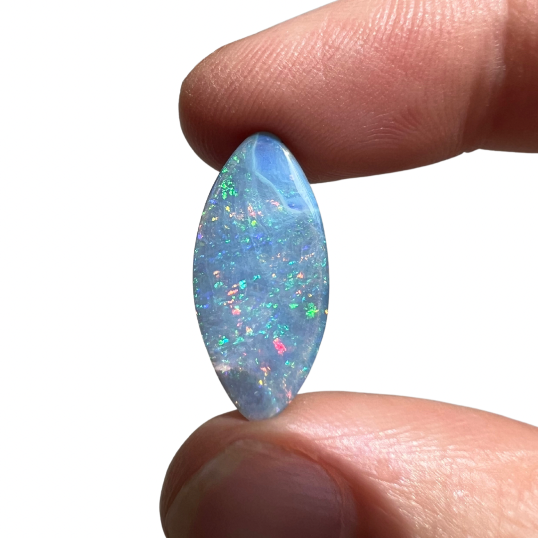 5.64 Ct blue boulder opal