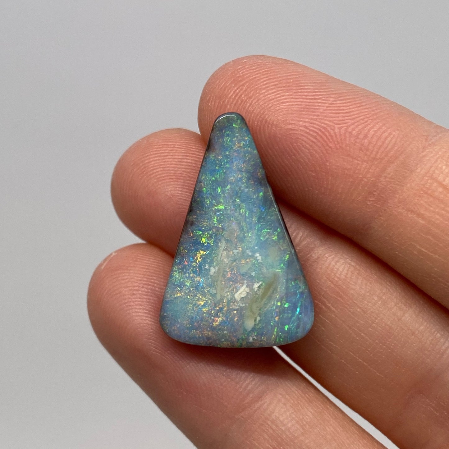 15.60 Ct triangle boulder opal