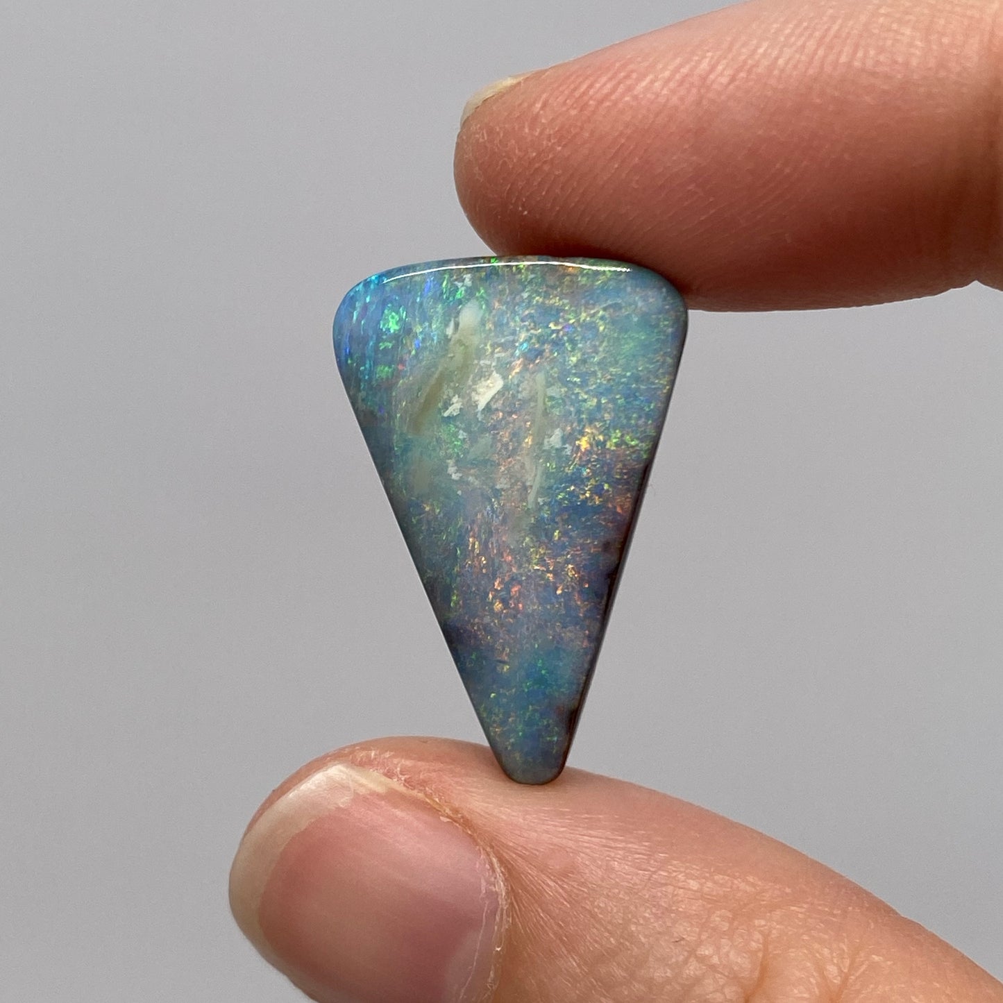 15.60 Ct triangle boulder opal